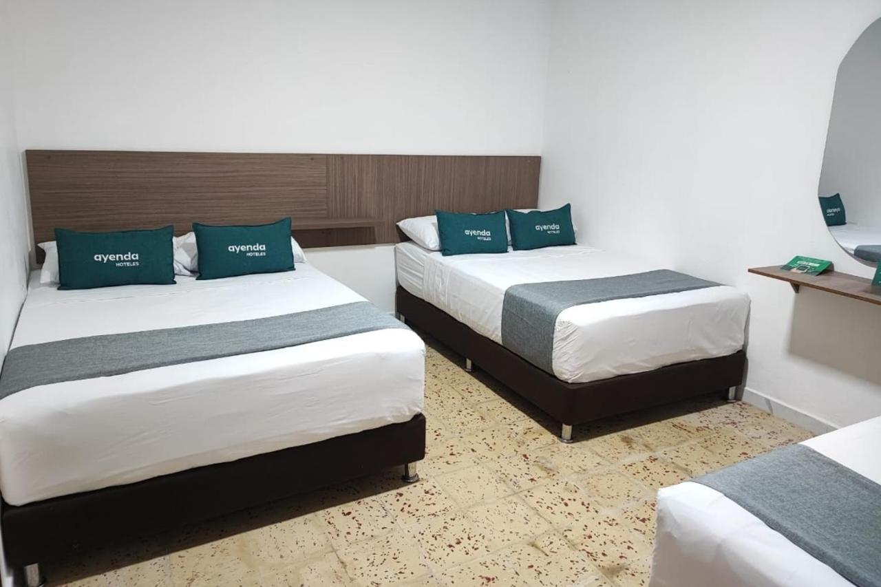 Ayenda Hotel Helenas Риоача Экстерьер фото